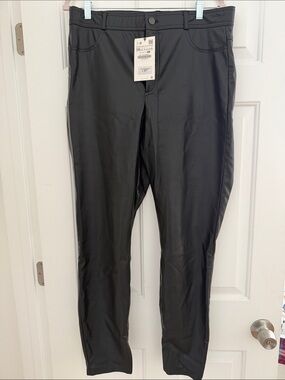 Zara Women’s Black Faux Leather Skinny Pants Size XXL NWT Ankle Zips